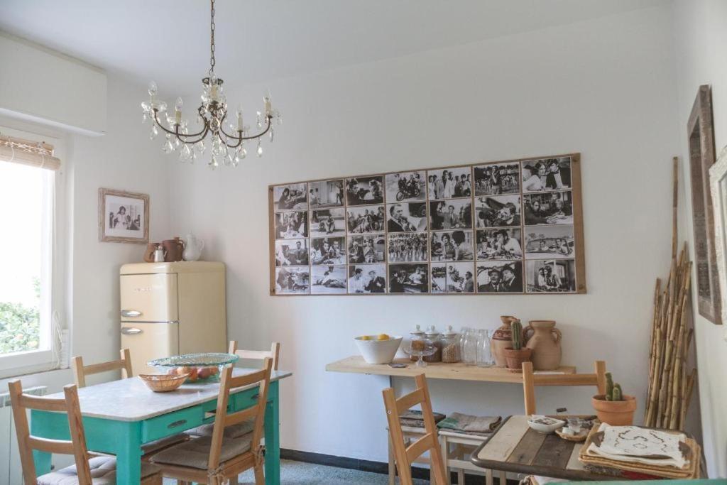 Primo Piano Acomodação com café da manhã Moneglia Exterior foto